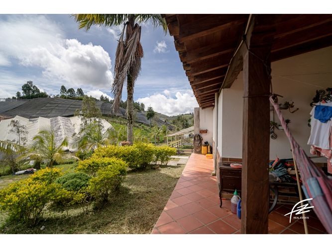 Finca en venta en El Carmen De Viboral, El Carmen de Viboral, 1000 m² · foto 18 de 24