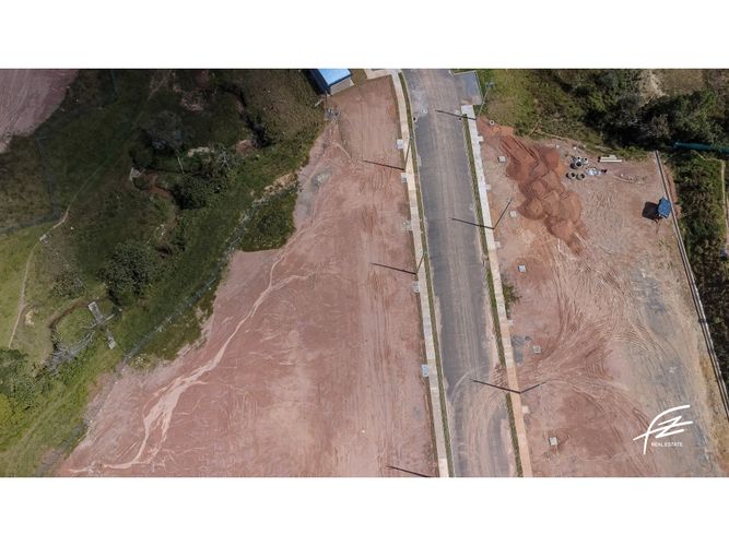 Lote en venta en Guarne, 280 m² · foto 2 de 6