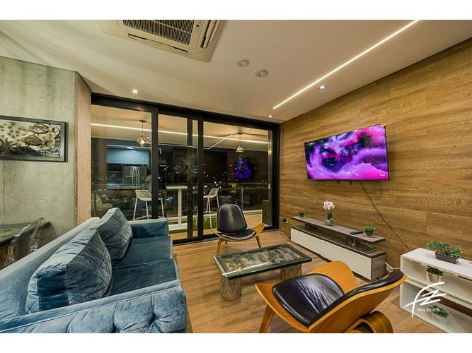 Apartamento de 2 alcobas en venta en El Poblado, Medellín, 149 m² · foto 8 de 22