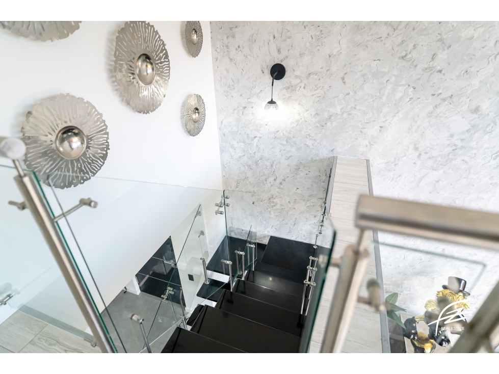 Apartamento en venta en El Poblado, Envigado · foto 6 de 24
