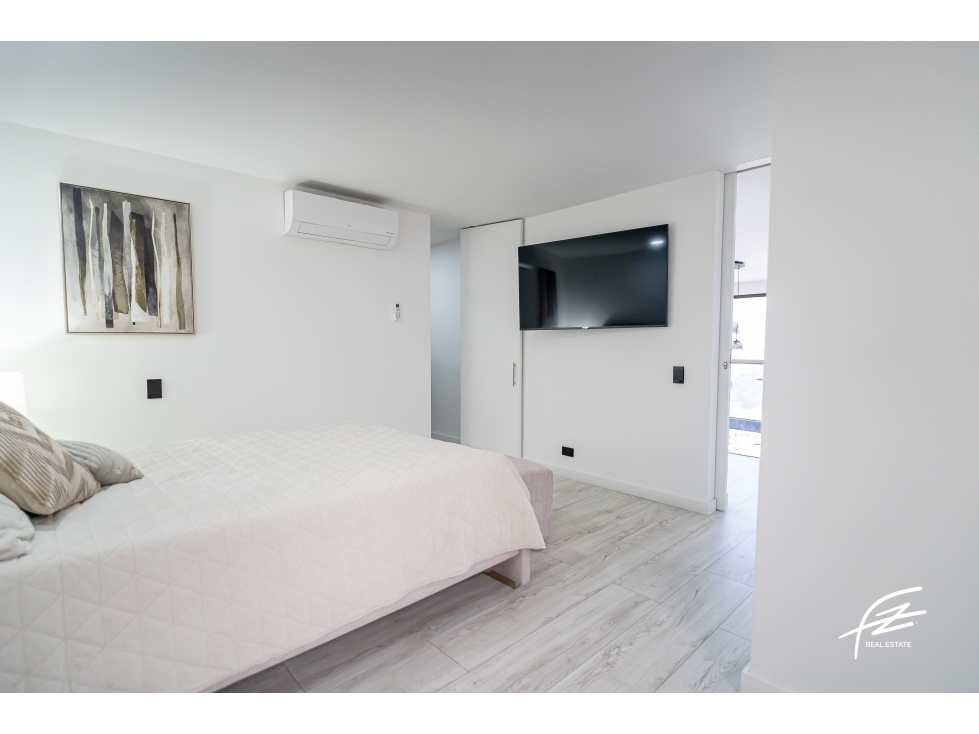 Apartamento en venta en El Poblado, Envigado · foto 8 de 24