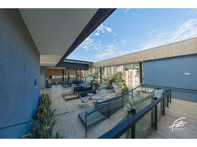 Apartamento de 2 alcobas en venta en El Poblado, Medellín, 149 m² · foto 13 de 22
