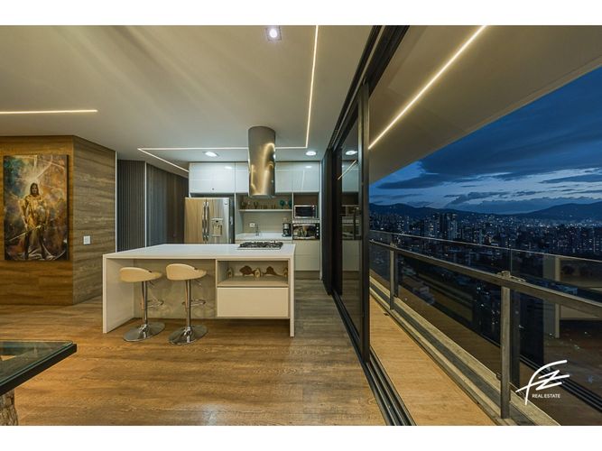 Apartamento de 2 alcobas en venta en El Poblado, Medellín, 149 m² · foto 22 de 22