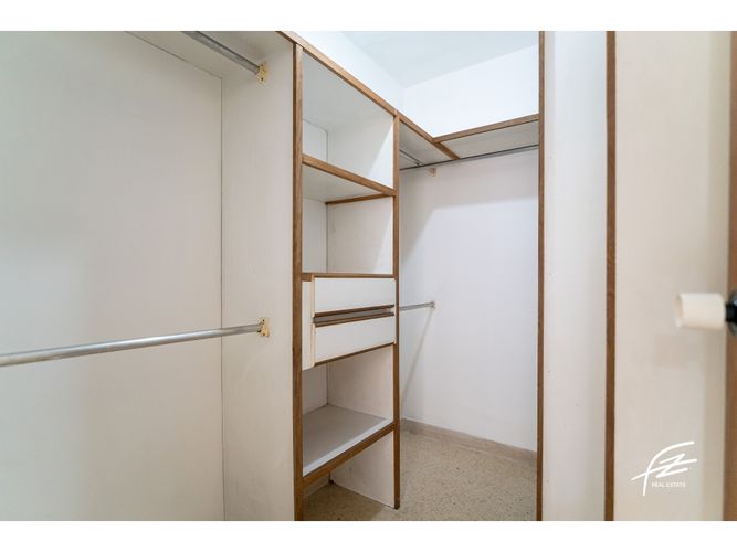 Apartamento de 3 alcobas en venta en Laureles, Medellín, 140 m² · foto 18 de 24