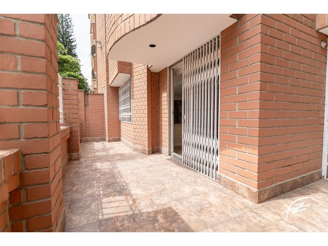 Apartamento de 3 alcobas en venta en Laureles, Medellín, 140 m² · foto 19 de 24