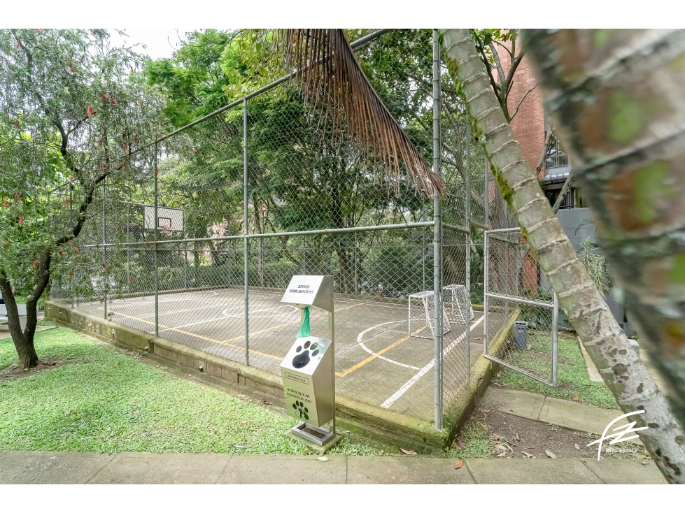Apartamento en venta en El Poblado, Envigado · foto 23 de 24