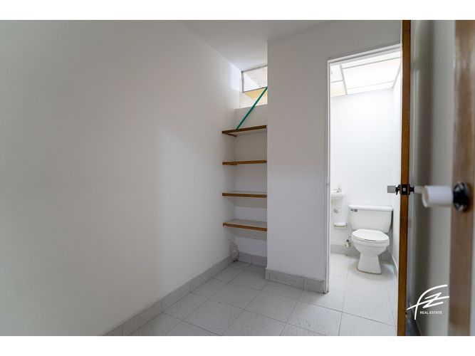 Apartamento de 3 alcobas en venta en Laureles, Medellín, 140 m² · foto 21 de 24