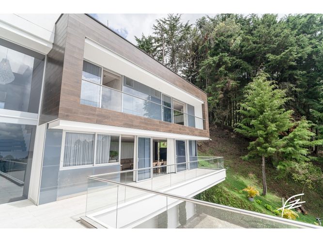 Casa de 5 alcobas en venta en Las Palmas, Envigado, 600 m² · foto 16 de 24