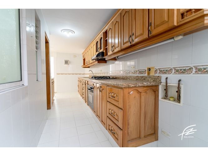Apartamento de 3 alcobas en venta en Laureles, Medellín, 140 m² · foto 22 de 24