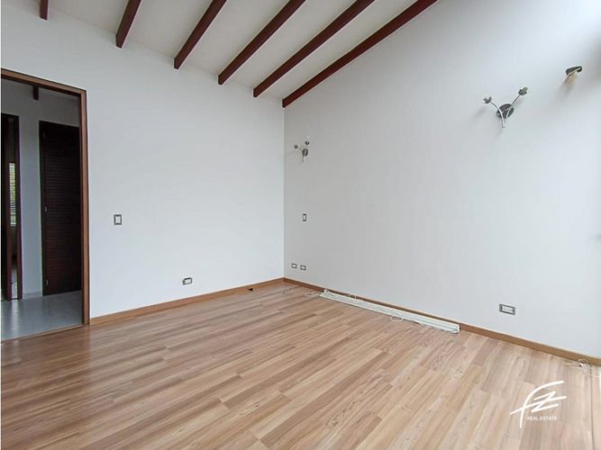 Casa de 5 alcobas en venta en Zona Centro, Envigado, 400 m² · foto 6 de 24