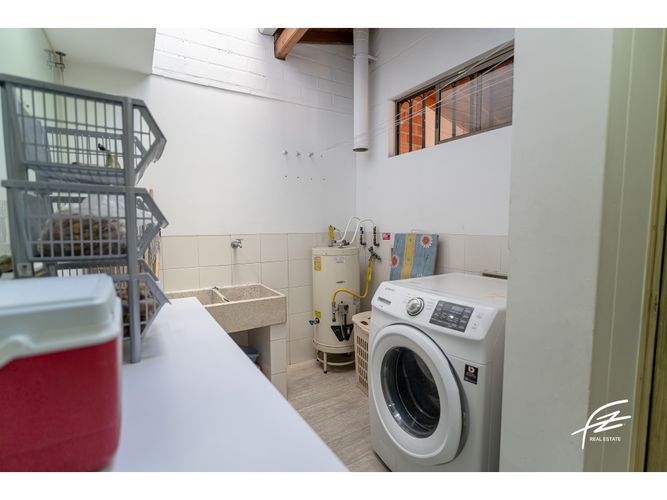 Casa de 4 alcobas en venta en Astorga, Medellín, 337 m² · foto 4 de 24