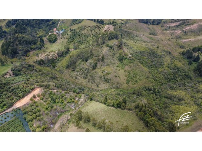 Lote en venta en El Porvenir, Rionegro, 40130 m² · foto 2 de 6