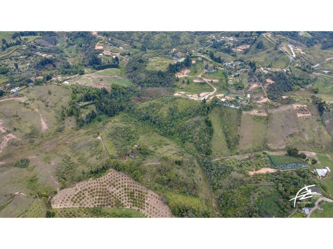 Lote en venta en El Porvenir, Rionegro, 40130 m² · foto 3 de 6