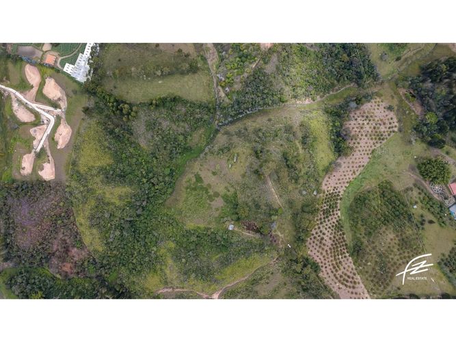 Lote en venta en El Porvenir, Rionegro, 40130 m² · foto 4 de 6