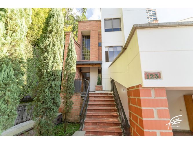 Casa de 4 alcobas en venta en Astorga, Medellín, 337 m² · foto 14 de 24