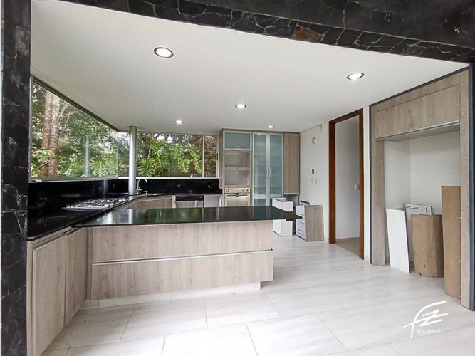 Casa de 5 alcobas en venta en Zona Centro, Envigado, 400 m² · foto 21 de 24