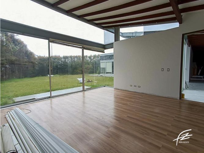 Casa de 5 alcobas en venta en Zona Centro, Envigado, 400 m² · foto 22 de 24