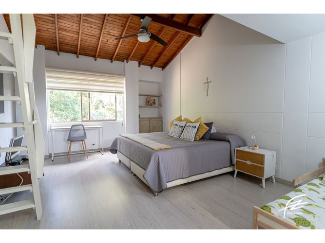 Casa de 4 alcobas en venta en Astorga, Medellín, 337 m² · foto 21 de 24