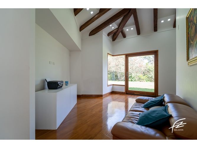 Casa de 5 alcobas en venta en Llano Grande, Rionegro, 600 m² · foto 3 de 24