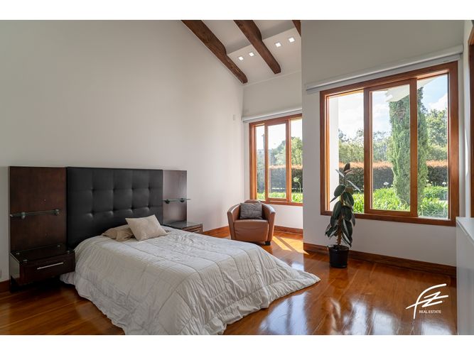 Casa de 5 alcobas en venta en Llano Grande, Rionegro, 600 m² · foto 4 de 24
