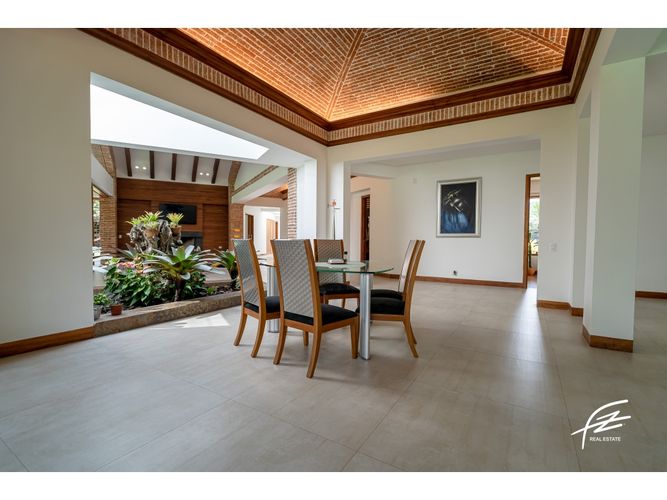 Casa de 5 alcobas en venta en Llano Grande, Rionegro, 600 m² · foto 7 de 24