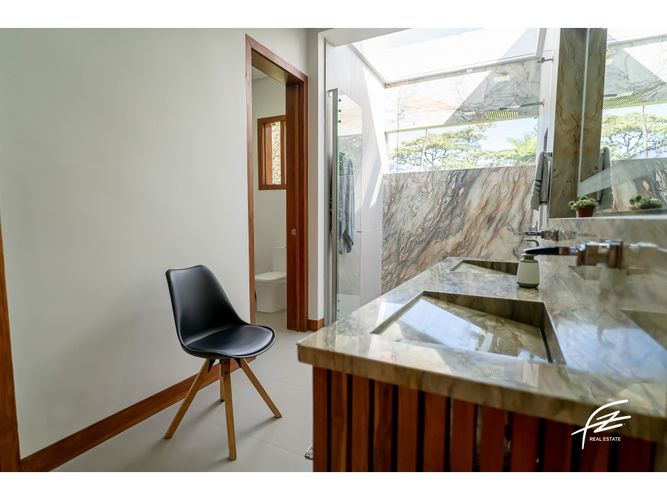 Casa de 5 alcobas en venta en Llano Grande, Rionegro, 600 m² · foto 14 de 24
