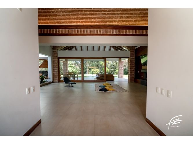 Casa de 5 alcobas en venta en Llano Grande, Rionegro, 600 m² · foto 18 de 24