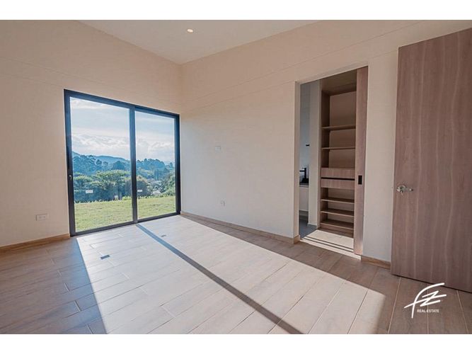 Finca en venta en El Carmen De Viboral, El Carmen de Viboral, 163 m² · foto 14 de 22