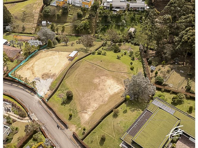 Lote en venta en El Carmen De Viboral, El Carmen de Viboral, 3619 m² · foto 3 de 9