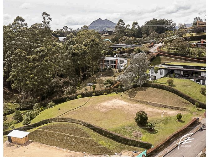 Lote en venta en El Carmen De Viboral, El Carmen de Viboral, 3619 m² · foto 4 de 9