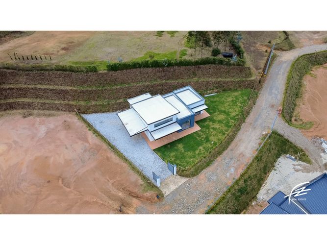 Casa de 3 alcobas en venta en El Porvenir, Rionegro, 150 m² · foto 6 de 20