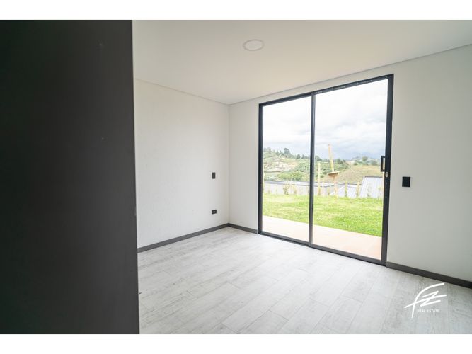 Casa de 3 alcobas en venta en El Porvenir, Rionegro, 150 m² · foto 8 de 20
