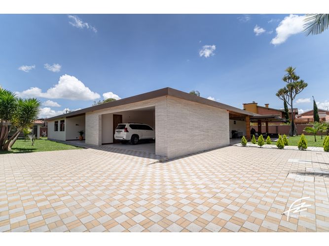 Casa de 6 alcobas en venta en El Porvenir, Rionegro, 800 m² · foto 11 de 24