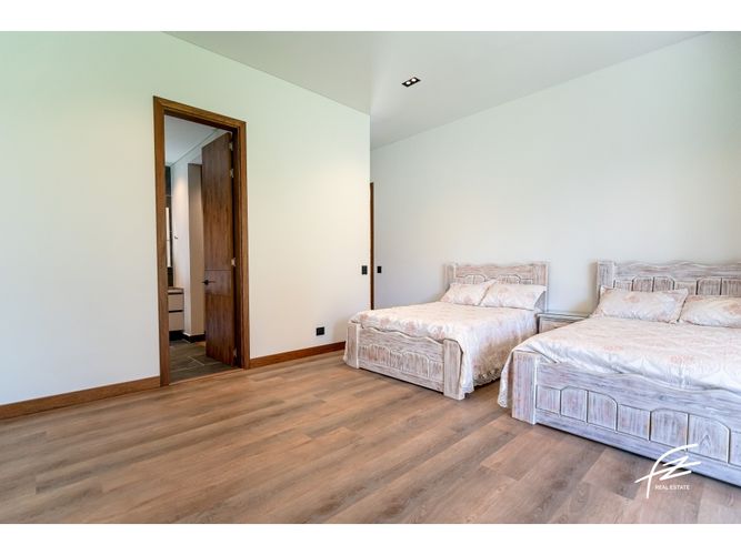 Casa de 6 alcobas en venta en El Porvenir, Rionegro, 800 m² · foto 23 de 24