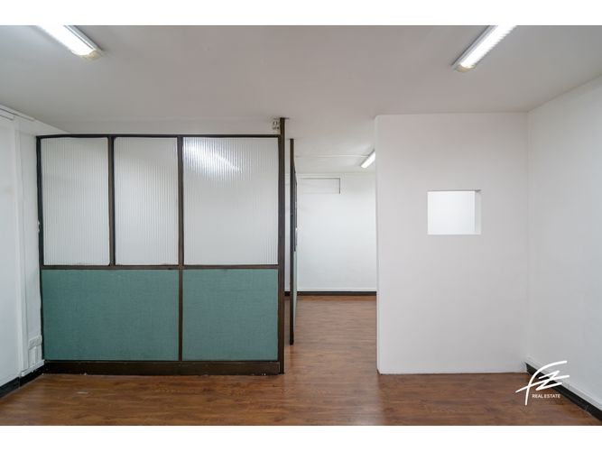 Local en venta en La Candelaria, Medellín, 25 m² · foto 3 de 7