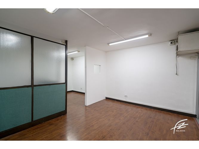 Local en venta en La Candelaria, Medellín, 25 m² · foto 6 de 7