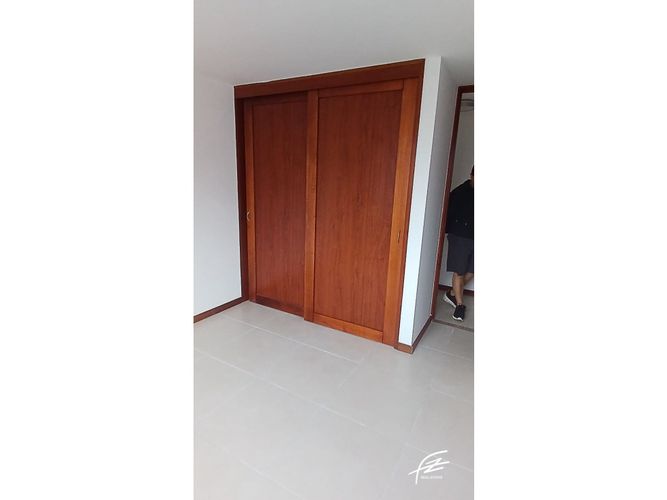 Apartamento de 3 alcobas en venta en El Poblado, Medellín, 95 m² · foto 8 de 18