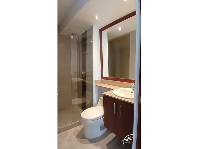 Apartamento de 3 alcobas en venta en El Poblado, Medellín, 95 m² · foto 11 de 18