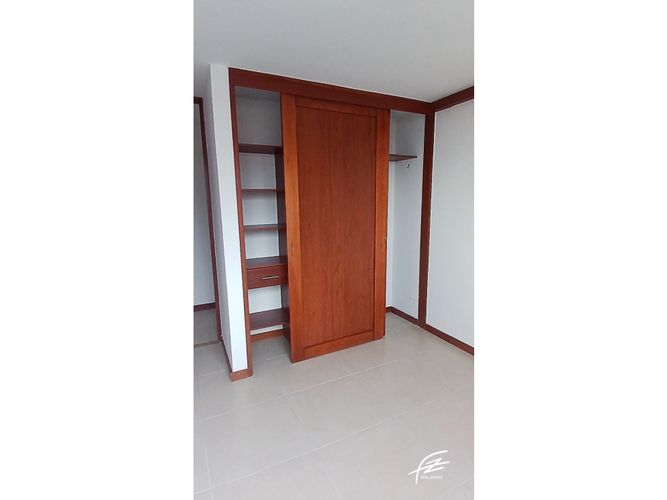 Apartamento de 3 alcobas en venta en El Poblado, Medellín, 95 m² · foto 12 de 18