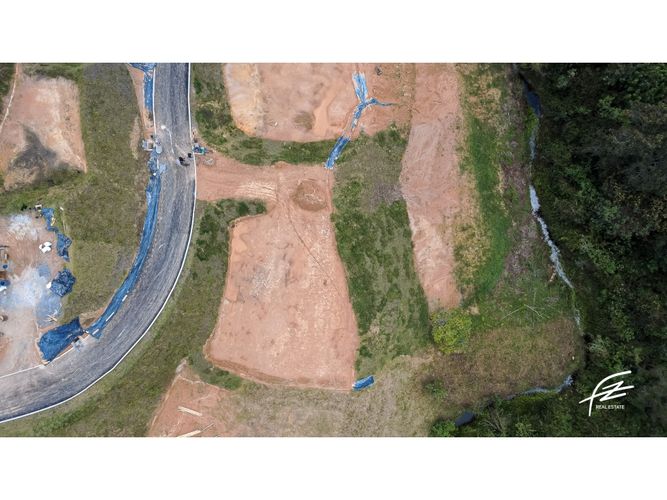 Lote en venta en Guarne, 1250 m² · foto 3 de 12
