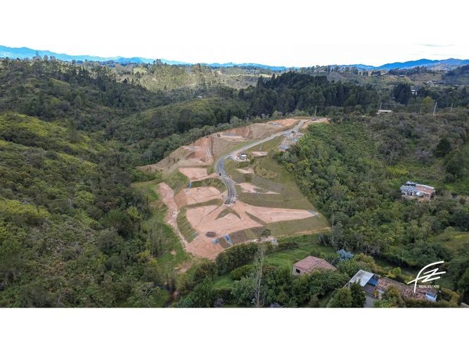 Lote en venta en Guarne, 1250 m² · foto 4 de 12