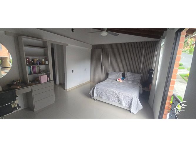 Casa de 4 alcobas en venta en Mesa, Envigado, 220 m² · foto 11 de 15
