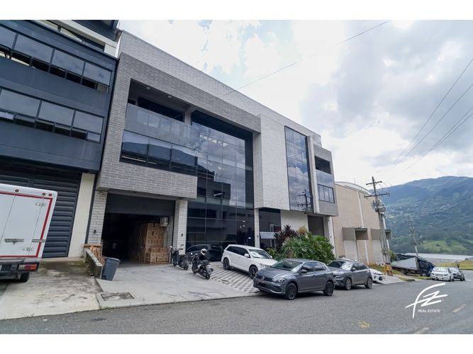 Bodega en venta en Monta�Ita, Copacabana, 1300 m² · foto 6 de 21