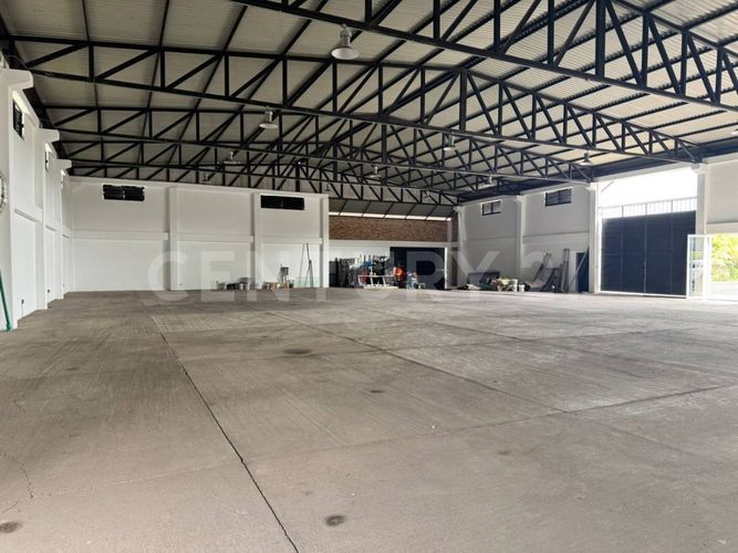 Bodega en arriendo en Aeropuerto Vanguardia, Villavicencio, 1400 m² · foto 4 de 14