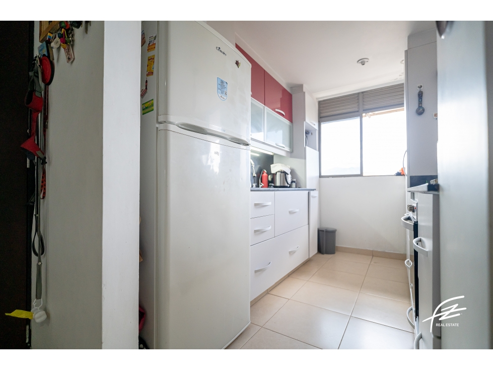 Apartment for sale in Loma del Indio, Medellín 4