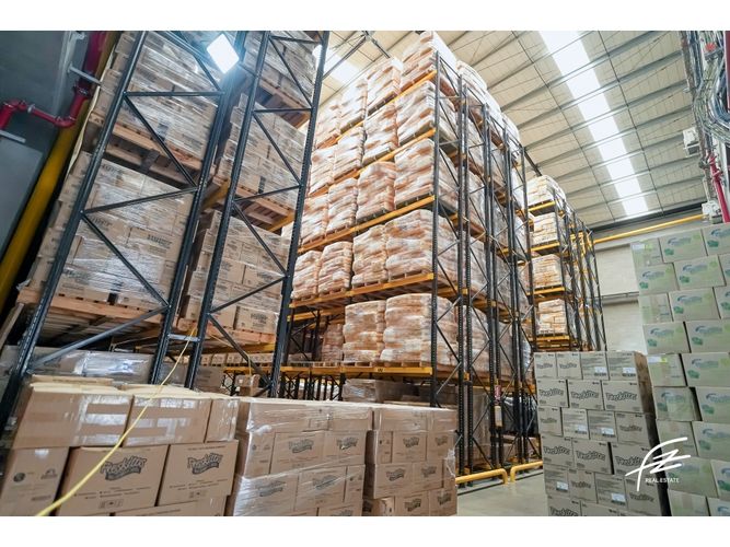 Bodega en venta en Monta�Ita, Copacabana, 1300 m² · foto 18 de 21