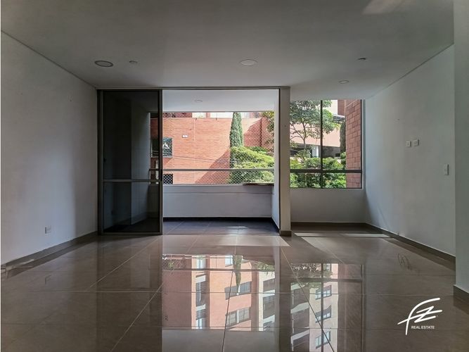 Apartamento en venta en El Poblado, Medellín · foto 9 de 24