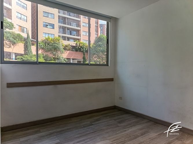 Apartamento en venta en El Poblado, Medellín · foto 10 de 24