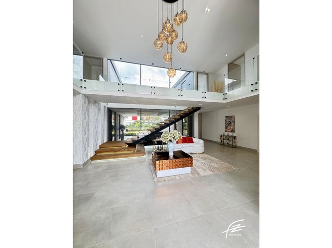 Casa de 6 alcobas en venta en Llano Grande, Rionegro, 1100 m² · foto 8 de 24