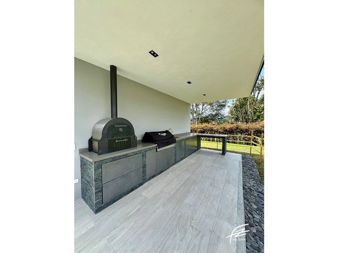 Casa de 6 alcobas en venta en Llano Grande, Rionegro, 1100 m² · foto 9 de 24